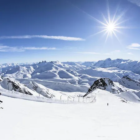 Les Airelles - Plein Sud, Parking Couvert - 50 M Des Pistes De Ski! Mae-8394 Montgenevre
